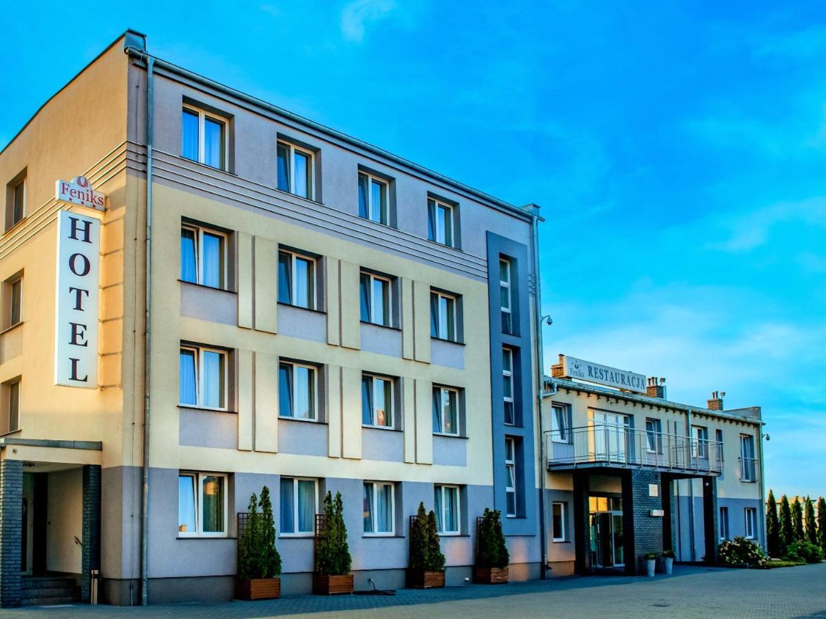 Hotel Feniks غنيزنو المظهر الخارجي الصورة